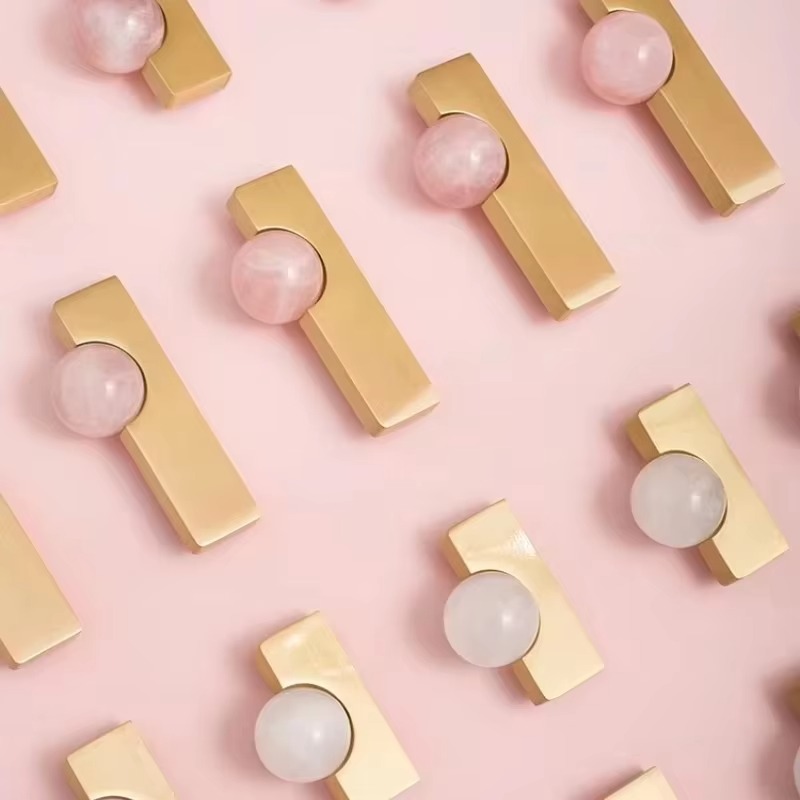 White Crystal Ball+Brass Furni - Furniture Hardware Drop Pulls 评论和价格